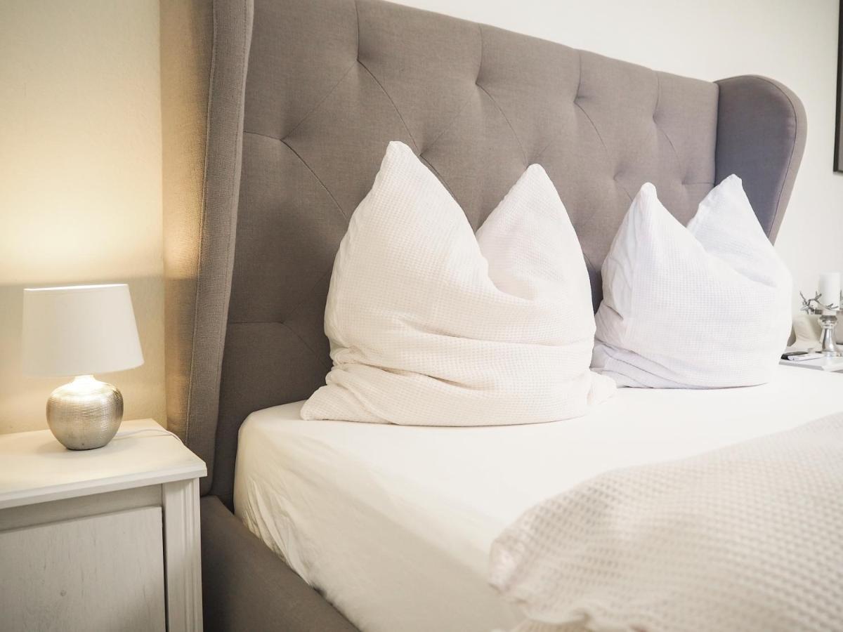 Stylische Wohnung In Ruhiger Lage, Sehr Messenah Laatzen Bagian luar foto